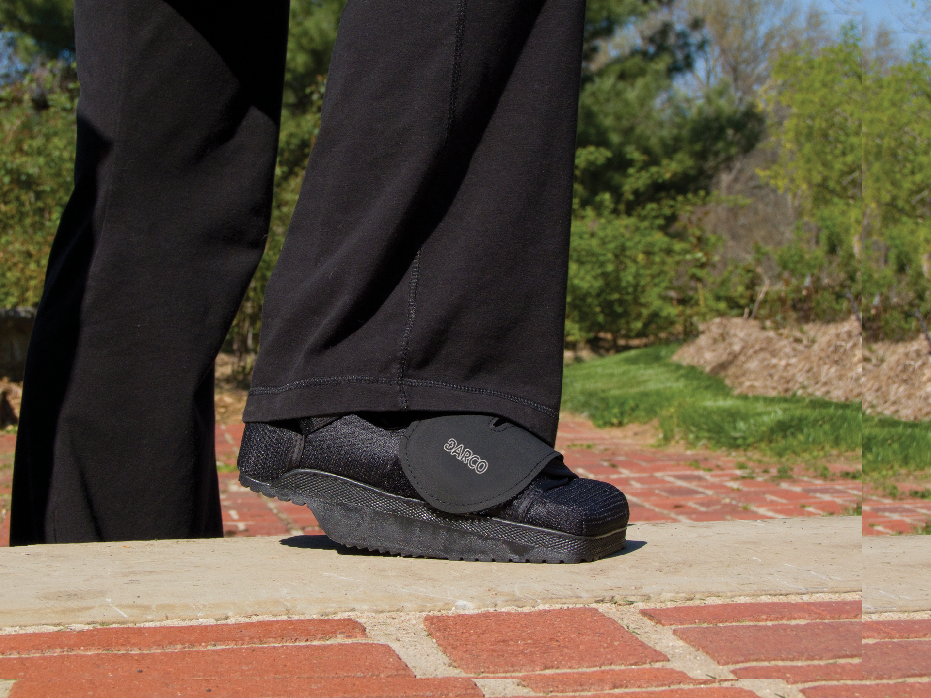 Darco HeelWedge Off-Loading Shoe