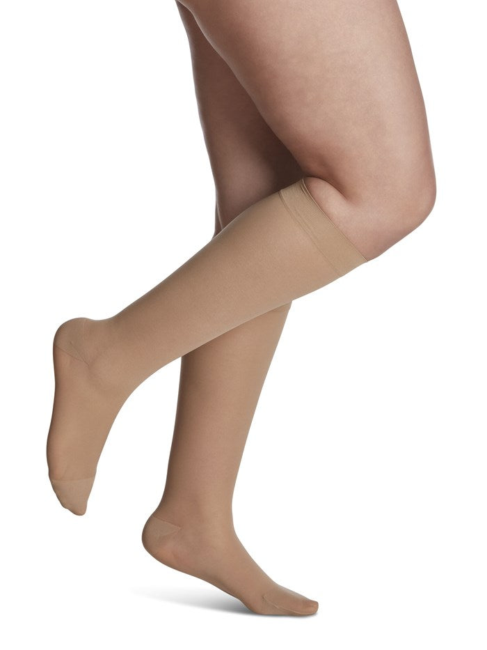 Sigvaris Womens Sheer Knee High 20-30mmHg